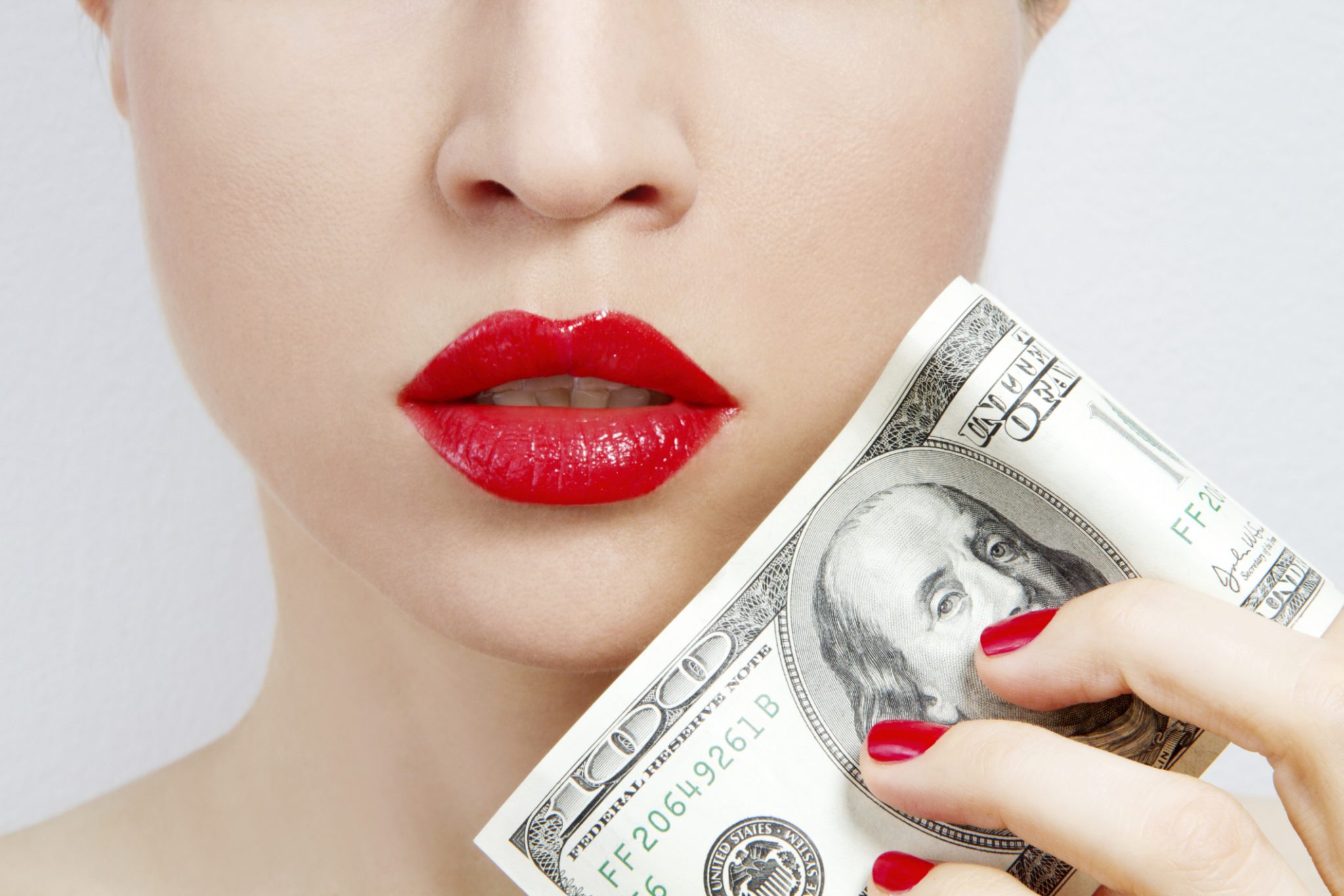 how_to_save_money_on_makeup